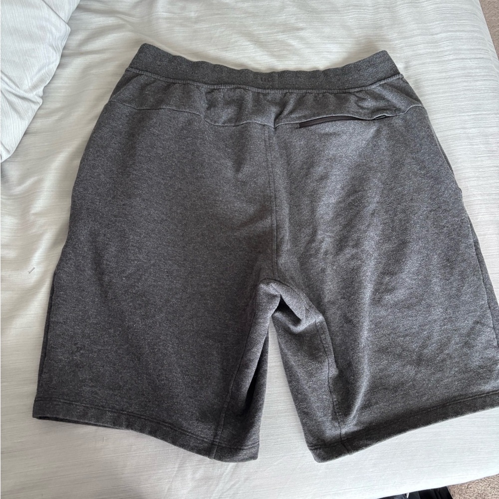 Lululemon men’s lounge shorts